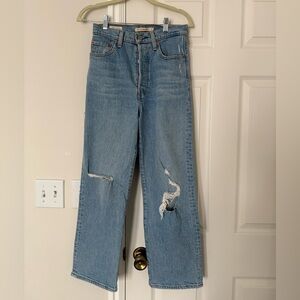 Levi’s Ribcage Straight Ankle Jeans